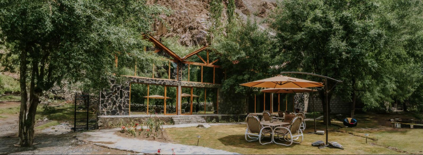Manthokha Waterfall Resort