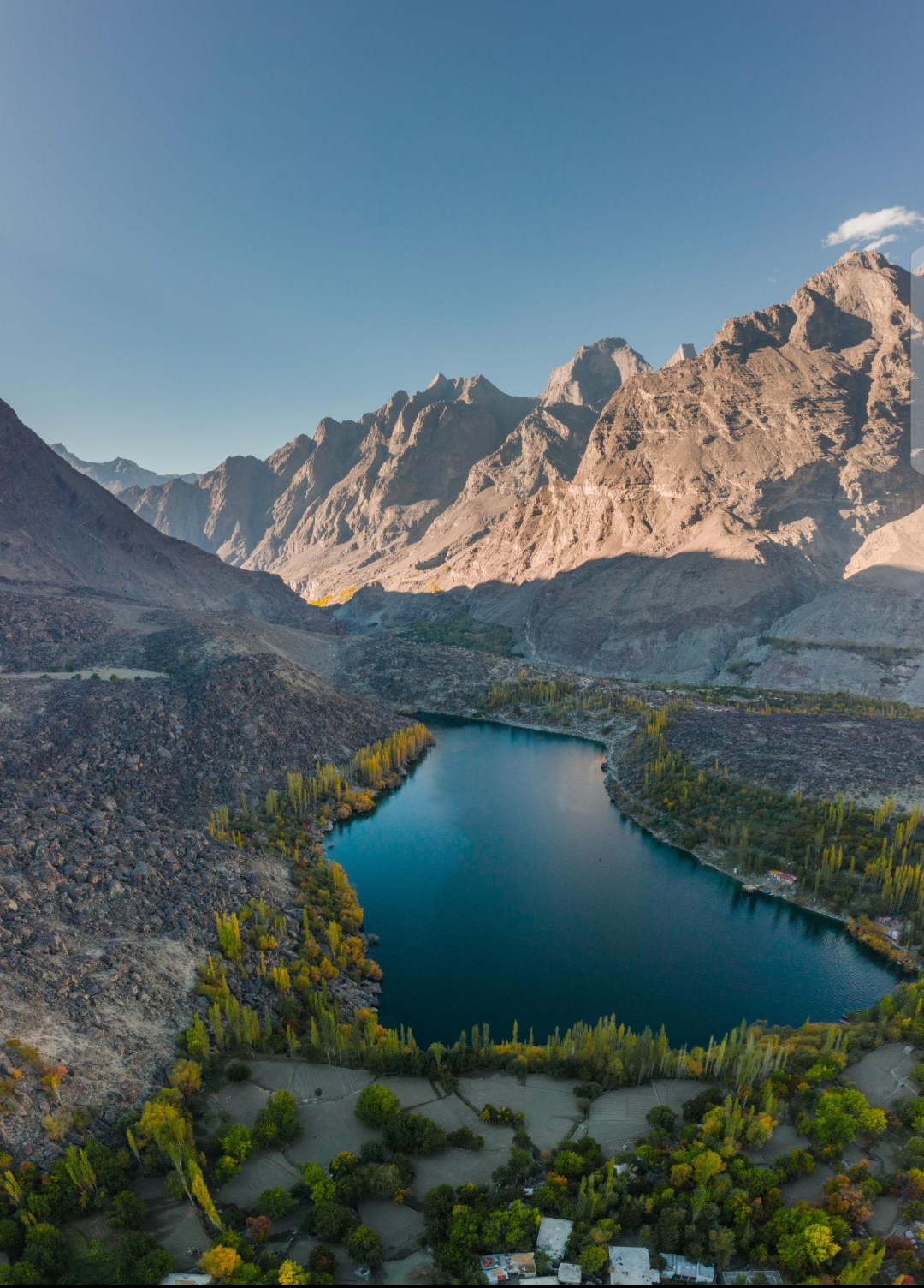 Upper Kachura Lake